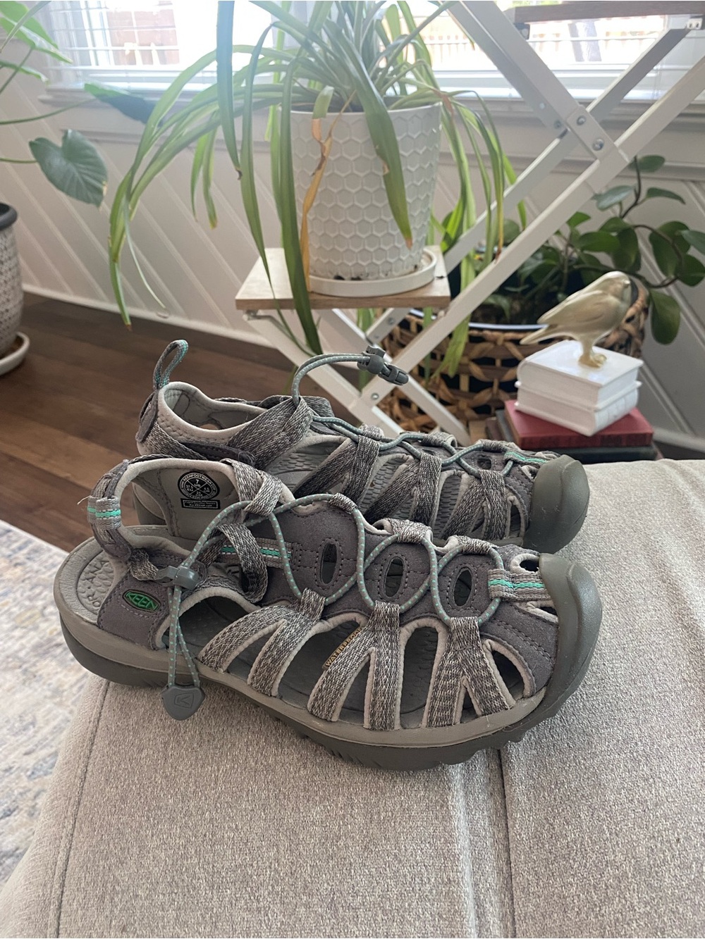 KEEN Women's Gray Sport Sandals with Teal Accents size 7 EXCELLENT CONDITION! - Picture 3 of 14